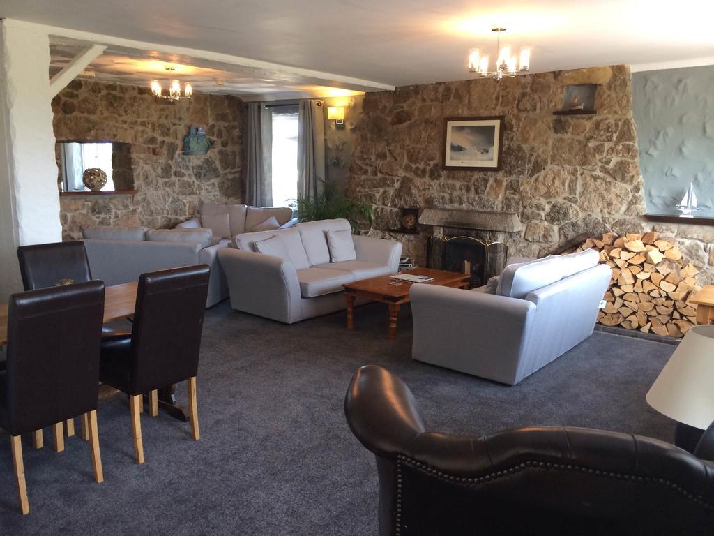 Ty Dderw Country Inn Моелфр Экстерьер фото