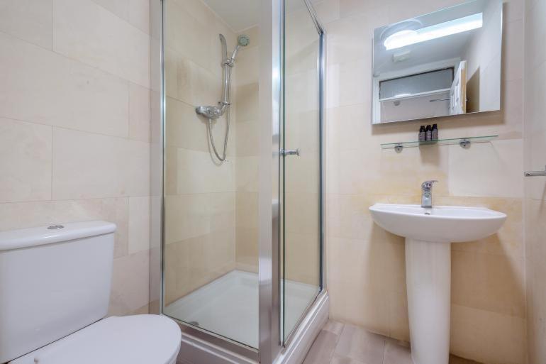 Ty Dderw Country Inn Моелфр Номер фото