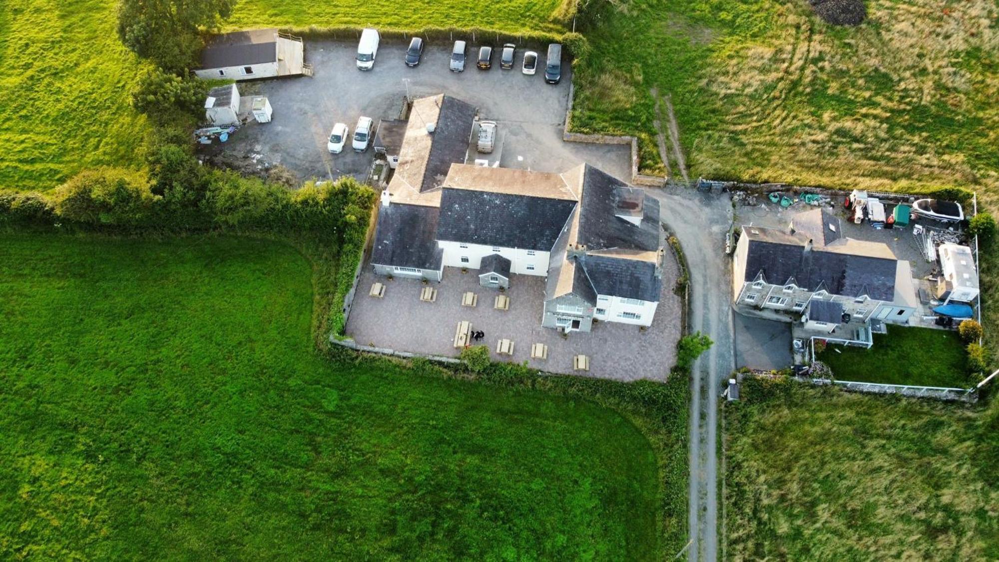 Ty Dderw Country Inn Моелфр Номер фото